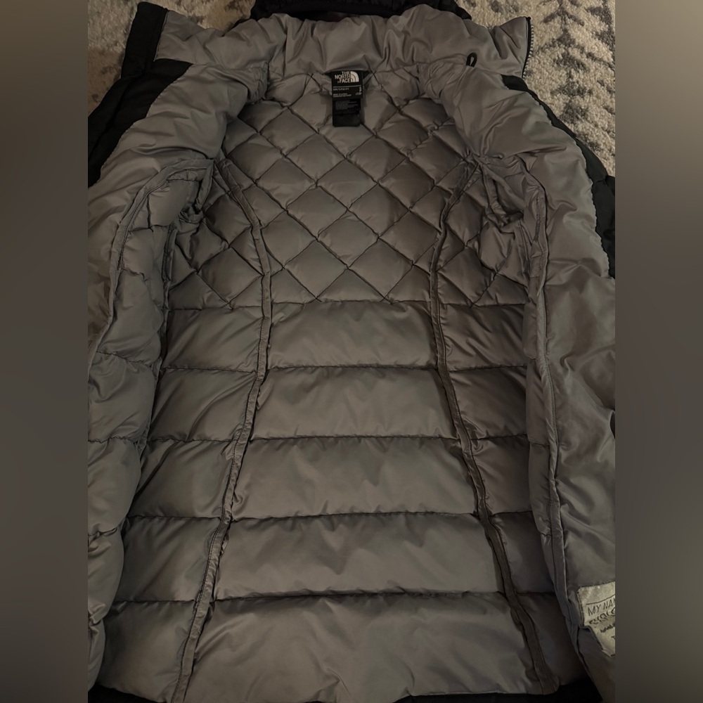 The North Face Down 550 Girls Jacket - Size Small 7/8 - Picture 6 of 10